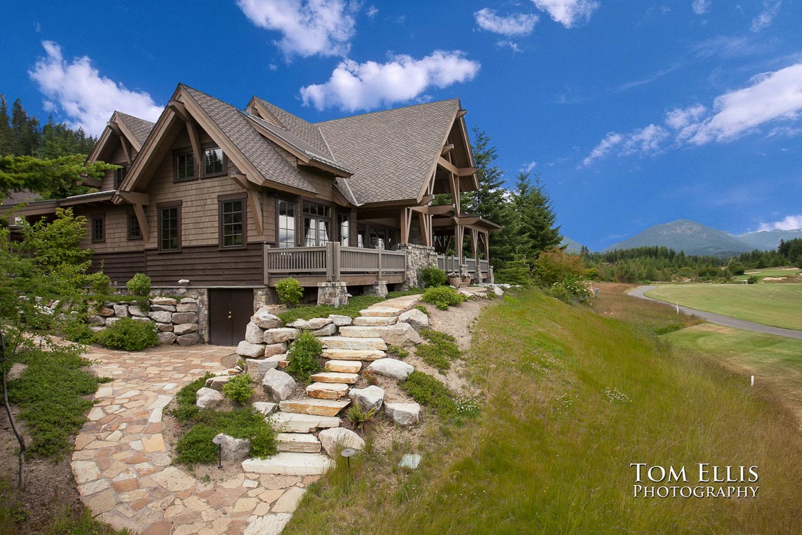 Real Estate Photo, Cabin at Suncadia, exterior shot with new sky added